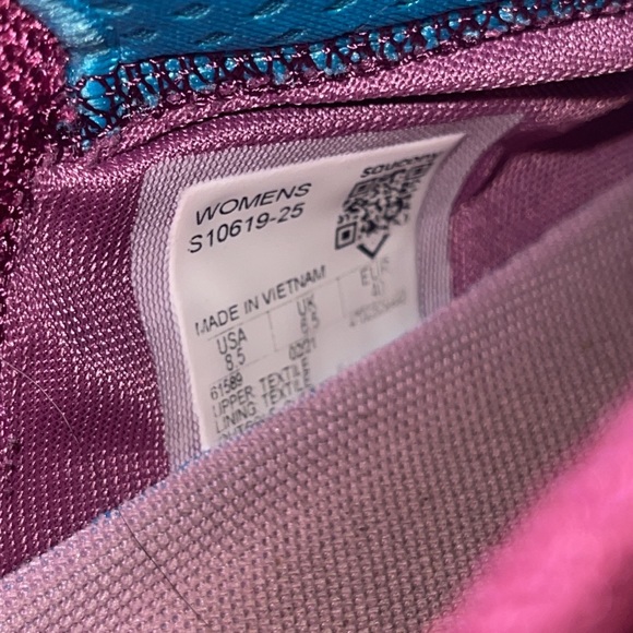 Saucony Kinvara 12 Running Shoes - Picture 6 of 6